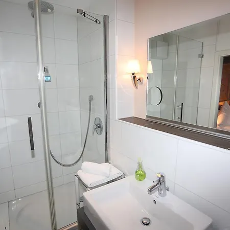 Traube 4* بادن بادن