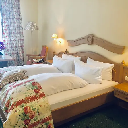 Hotell Traube 4*